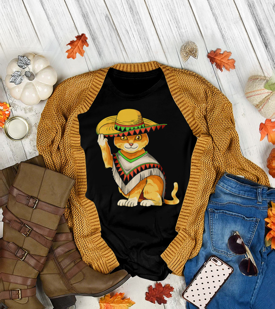 Mexican Cat Cinco De Mayo Cat Poncho Sombrero Fiesta T-Shirt