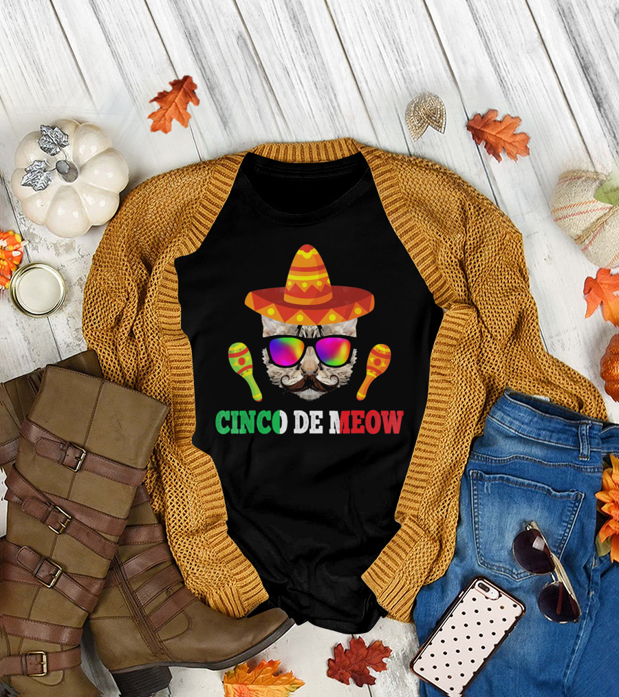 Cinco de Meow Cat Sombrero Maracas Funny T-Shirt