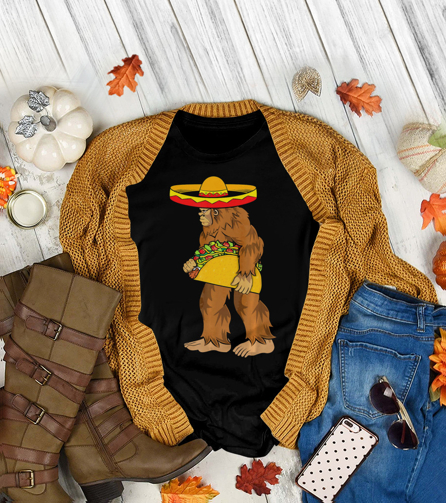 Bigfoot Carrying Taco Sombrero Cinco De Mayo T-Shirt