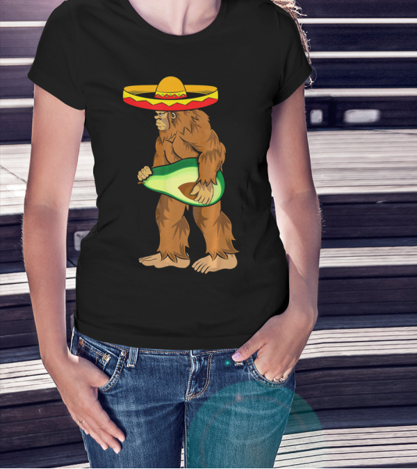 Bigfoot Sombrero Avocado Cinco De Mayo T-Shirt