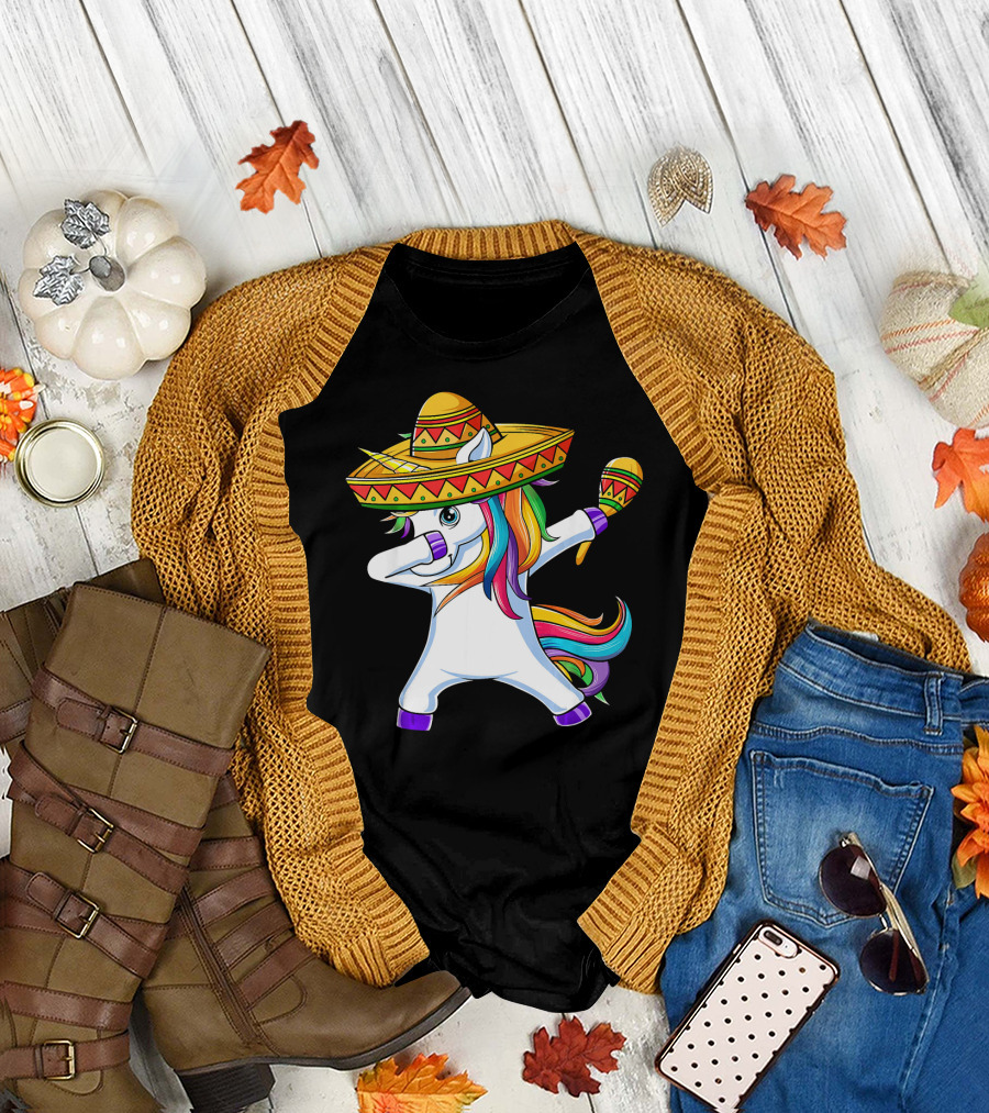 Dabbing Unicorn Cinco de Mayo Girls Sombrero and Maracas T-Shirt