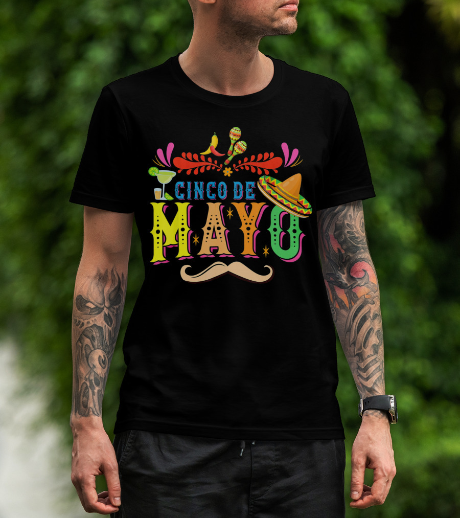 Cinco De Mayo Fiesta Sombrero Maracas Mustache T-Shirt
