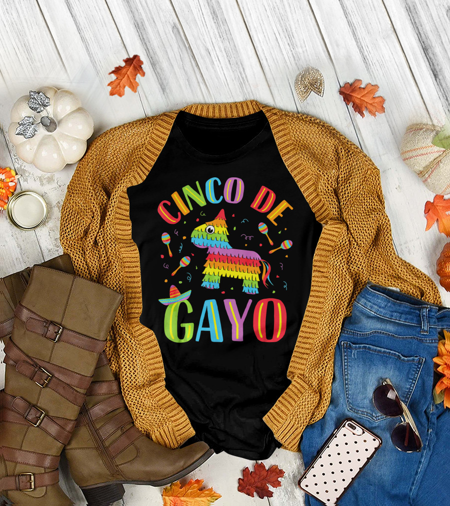Cinco De Gayo Rainbow Pinata Maracas Fiesta T-Shirt