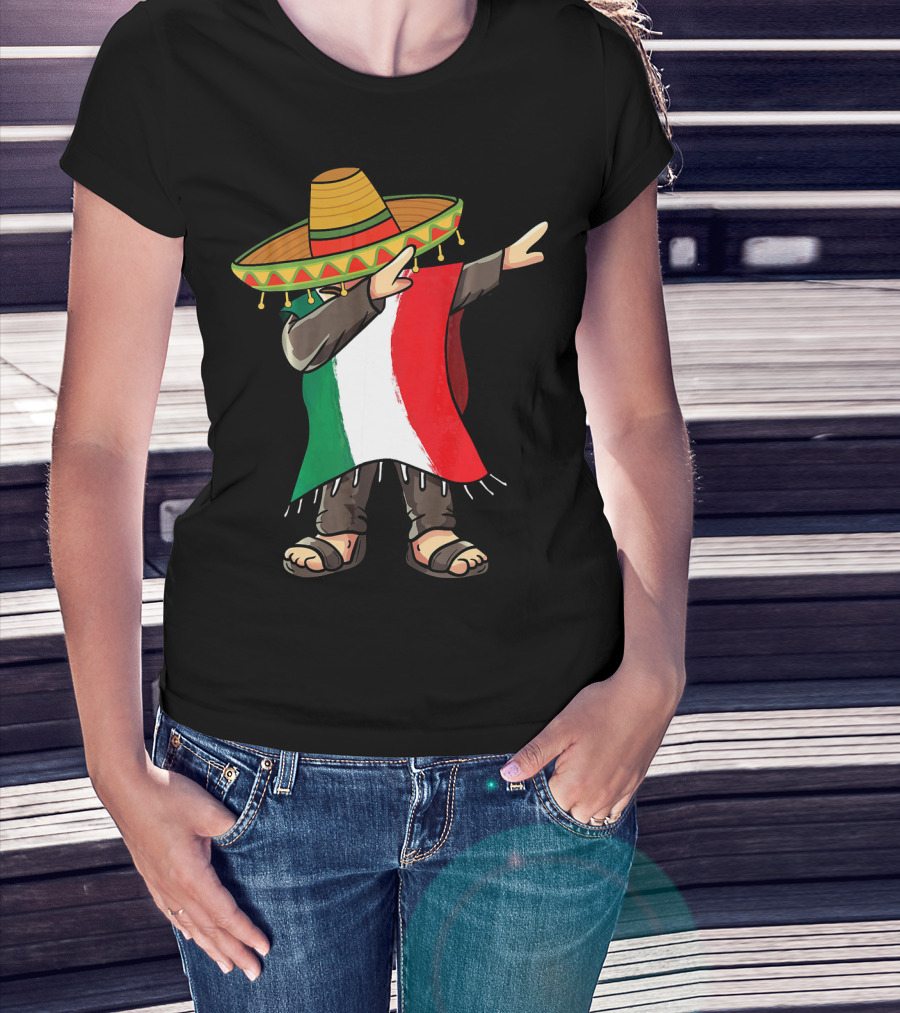 Mexican Flag Poncho Man Dabbing Cinco De Mayo Sombrero T-Shirt