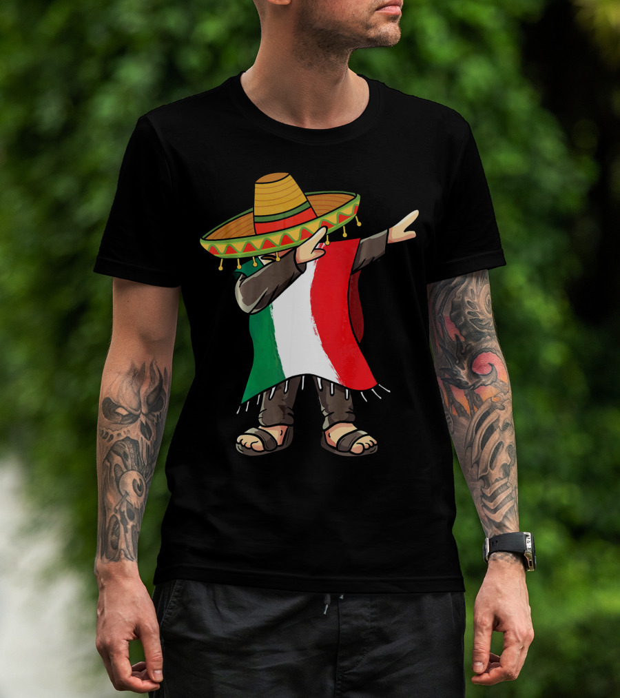 Mexican Flag Poncho Man Dabbing Cinco De Mayo Sombrero T-Shirt