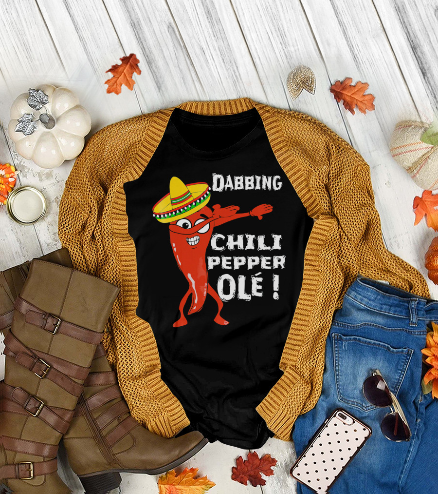 Dabbing Chili Pepper Olé Cinco with Sombrero T-Shirt