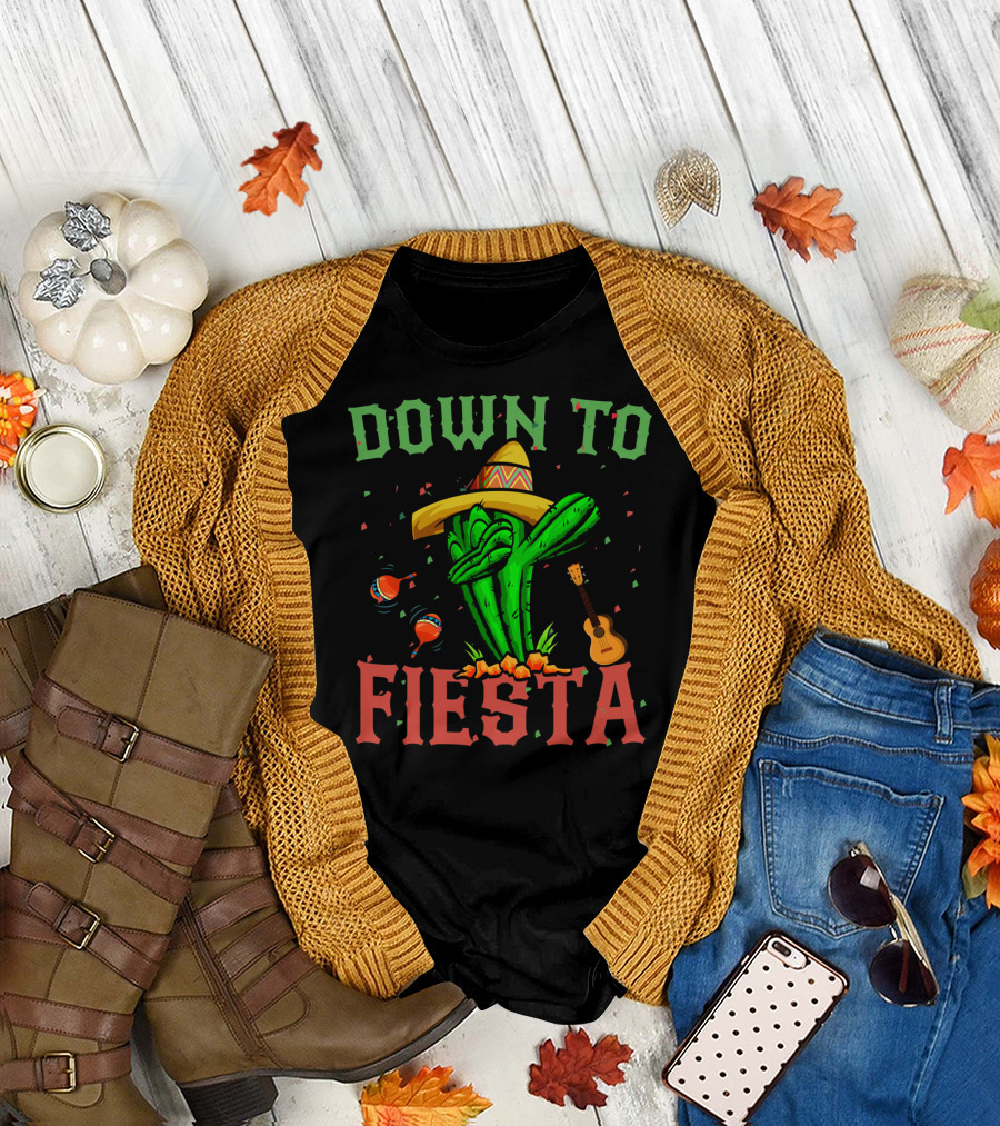 Down to Fiesta Dabbing Cactus Sombrero Maracas Guitar Cinco De Mayo T-Shirt