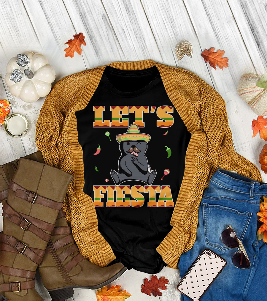Let's Fiesta Honey Badger Sombrero Cinco De Mayo Celebration Peppers Maracas T-Shirt
