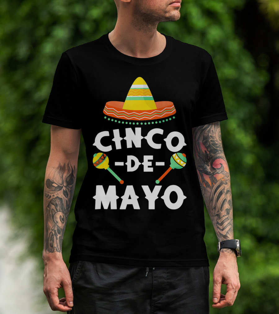Cinco De Mayo Sombrero And Maracas T-Shirt