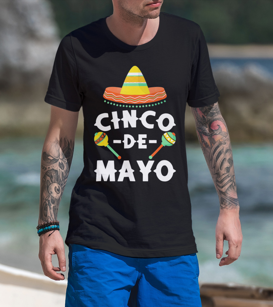 Cinco De Mayo Sombrero And Maracas T-Shirt
