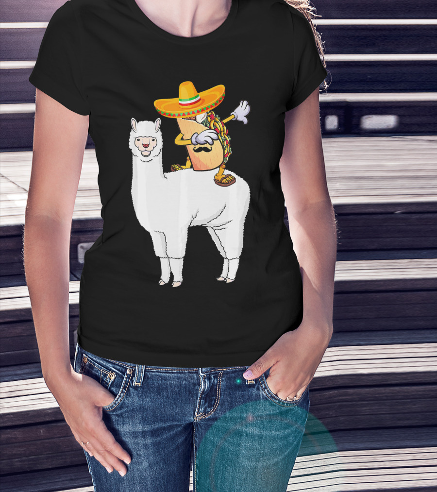 Dabbing Taco With Sombrero On Llama T-Shirt
