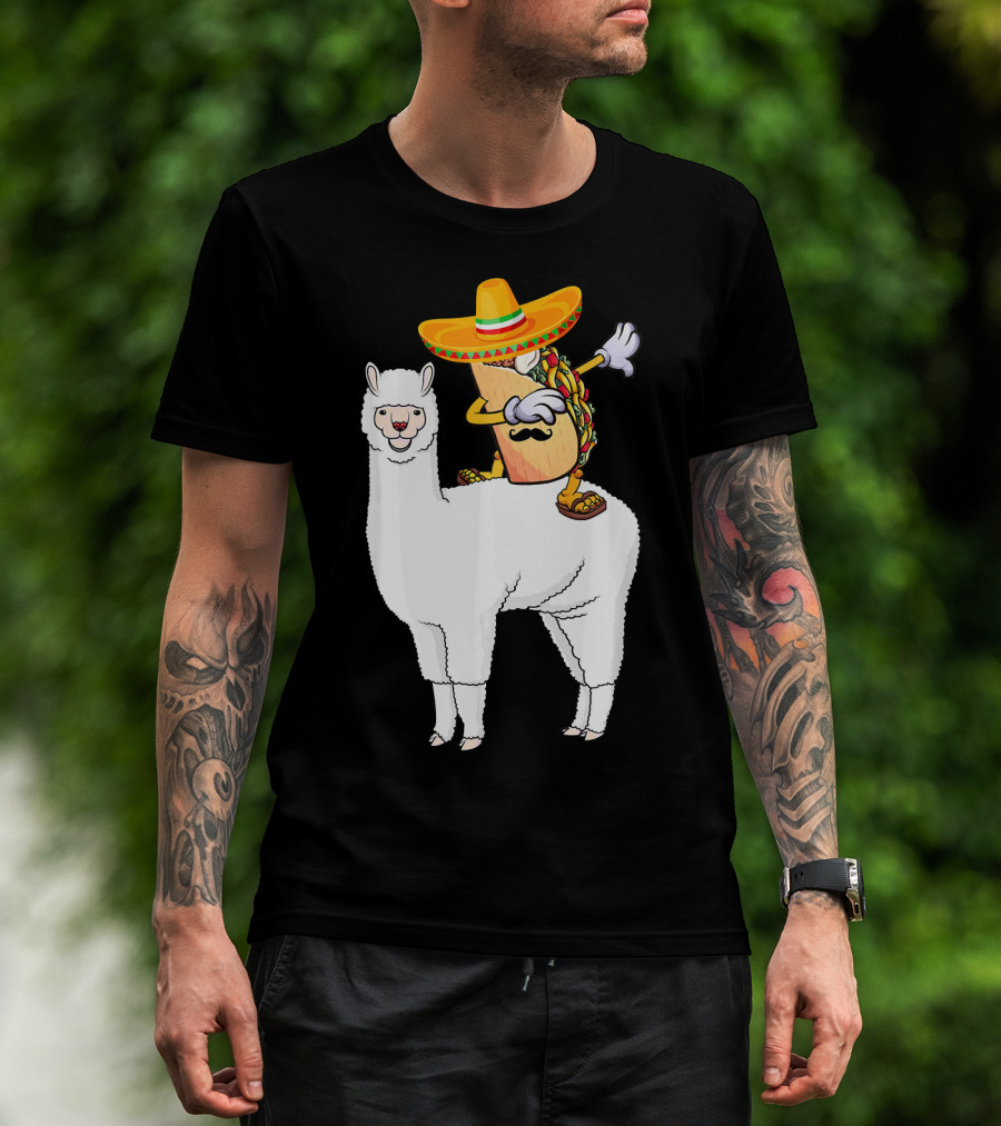 Dabbing Taco With Sombrero On Llama T-Shirt