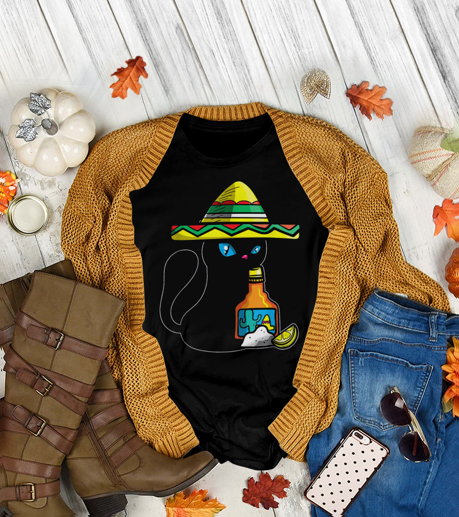 Cinco De Mayo Women with Cat in Sombrero Holding Tequila and Lime T-Shirt