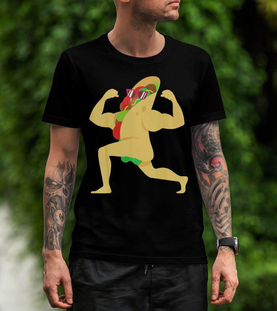 Muscle Beach Taco Funny Mexican Cinco De Mayo Flexing Bodybuilder T-Shirt