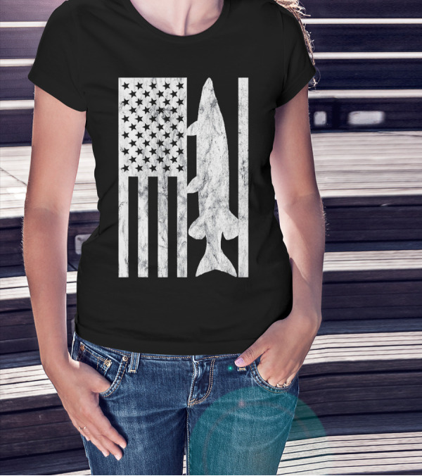 American Flag Musky Fishing T-Shirt