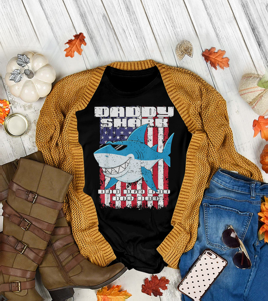Daddy Shark Doo Doo Doo American Flag T-Shirt