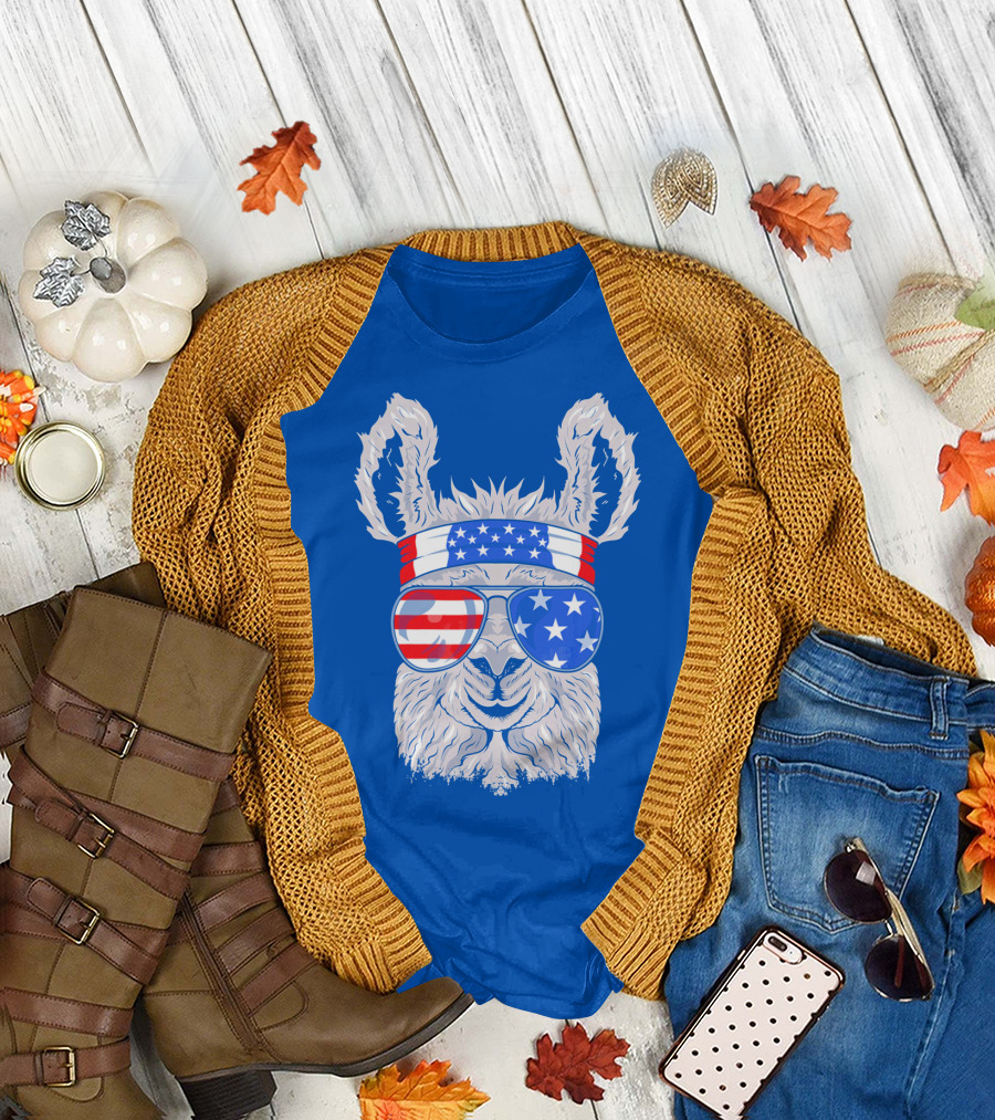 Patriotic Llama with American Flag Sunglasses and Headband for USA Independence Day T-Shirt