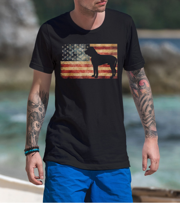 American Flag Bloodhound Silhouette On Vintage Patriot Background T-Shirt