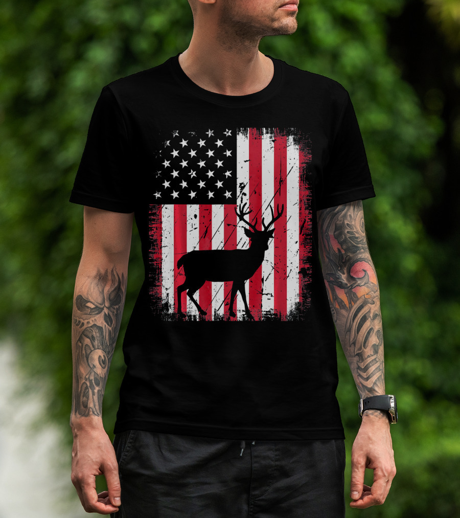 Vintage Deer USA American Flag Fourth Of July T-Shirt