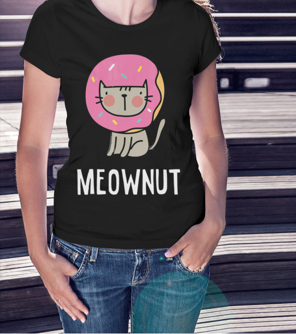 Cute Donut Cat Pun Meownut Funny Meownut T-Shirt