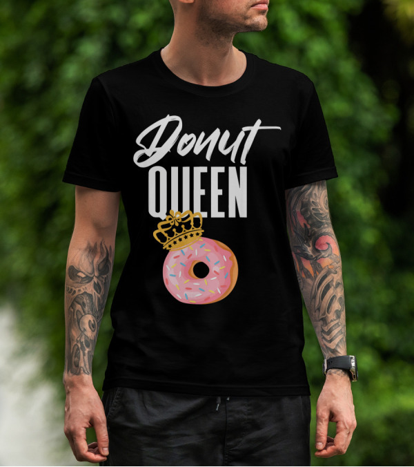 Donut Queen Sprinkled Women And Girls Pink Donut With Crown T-Shirt