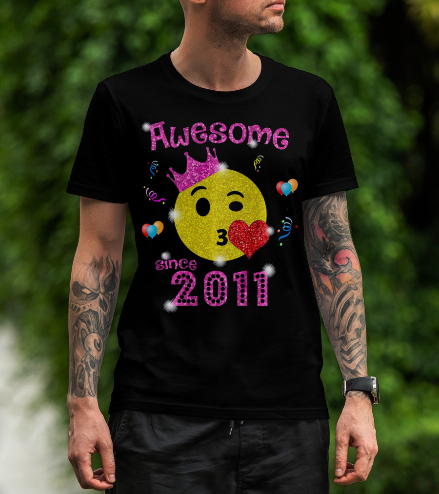 Awesome Emoji Birthday Since 2011 7 Years Old T-Shirt