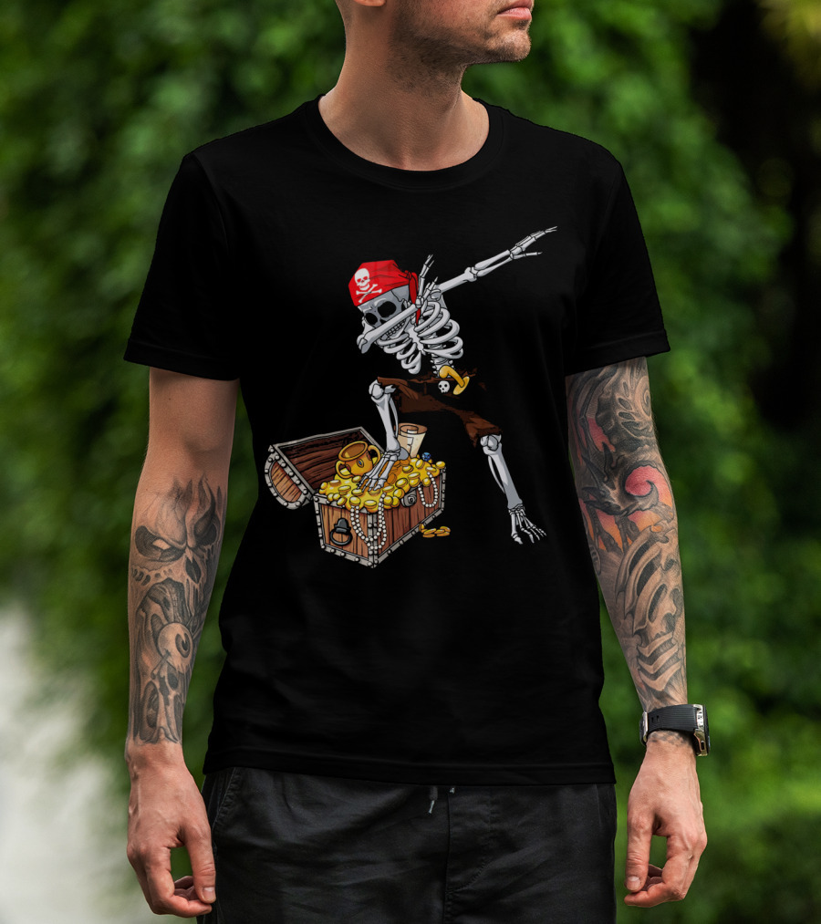 Dabbing Pirate Skeleton With Treasure Chest And Red Skull Bandana T-Shirt