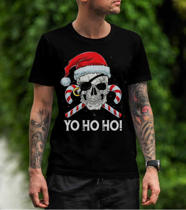 YO HO HO Pirate Santa Skull Candy Canes T-Shirt