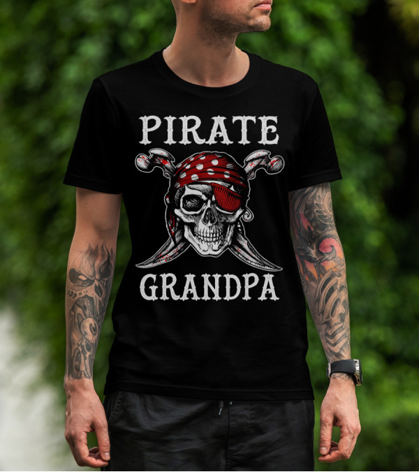 Pirate Grandpa Skull Halloween Eyepatch Bandana Crossed Sabers T-Shirt