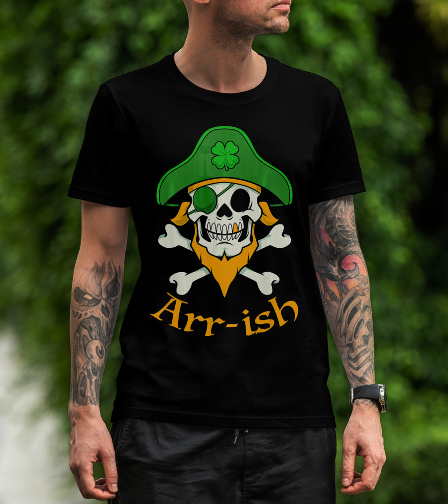 Arr-ish Pirate Skull With Shamrock Hat For St Patrick's Day T-Shirt