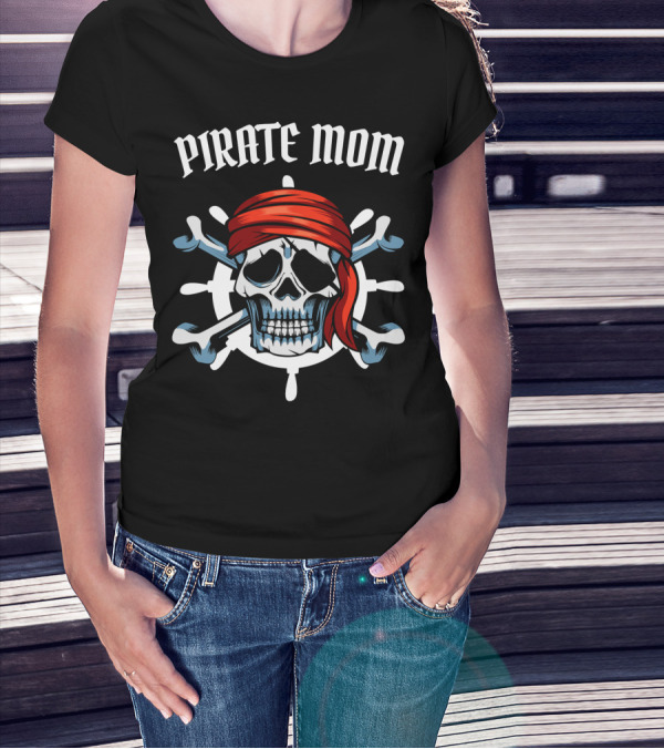 PIRATE MOM Skull Head Crossbones Red Bandana T-Shirt
