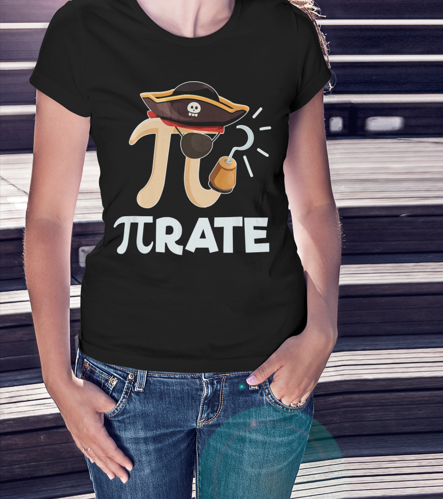 Pi Pirate Pi Day Math Pun Pirate Hat Hook T-Shirt