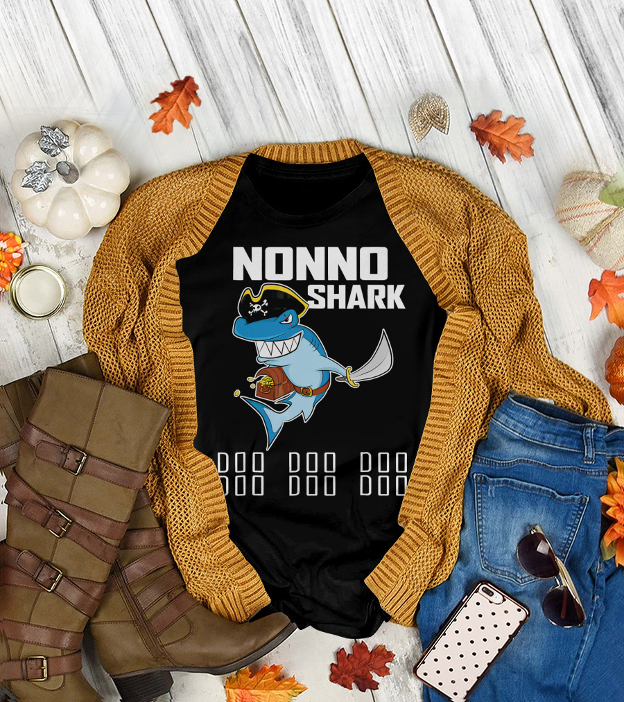 Nonno Shark Doo Doo Doo Pirate Grandpa T-Shirt