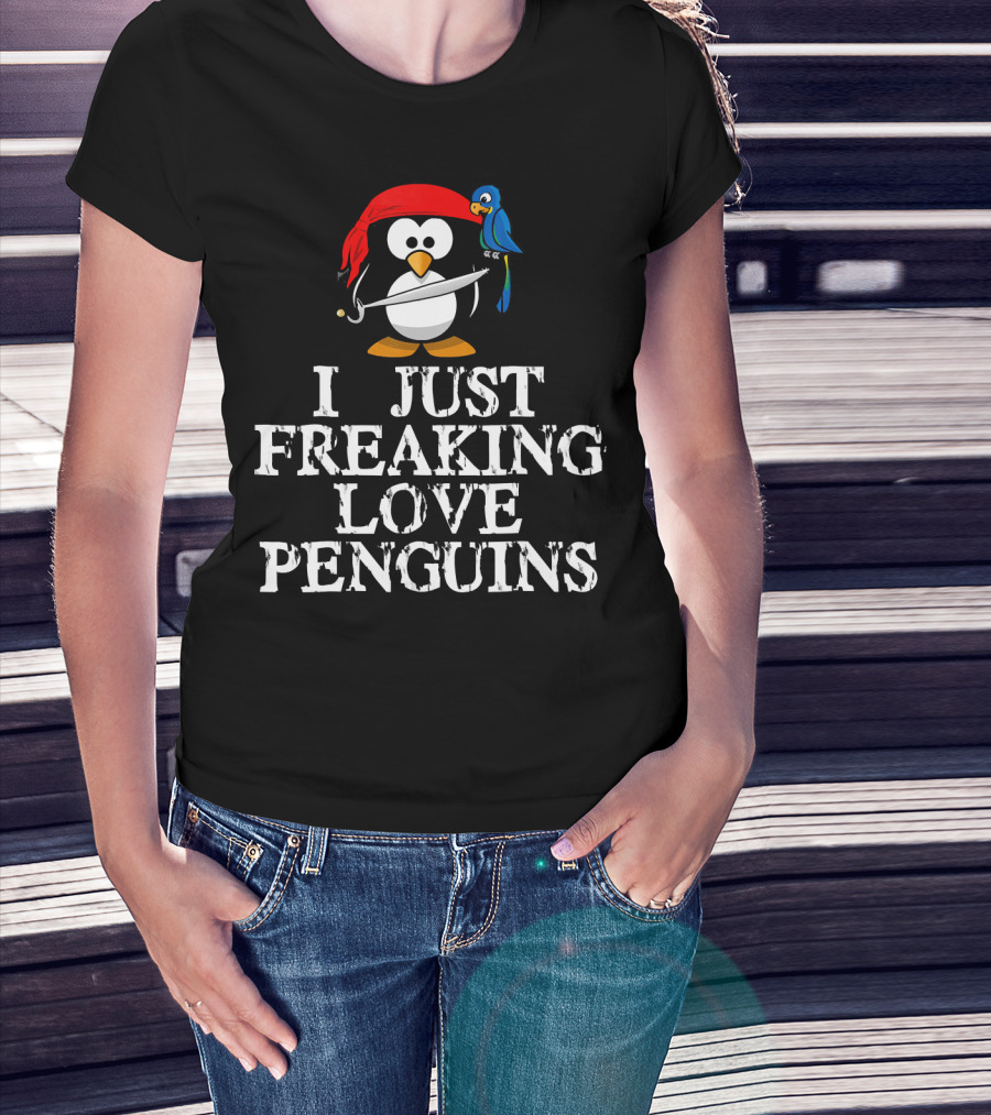 Pirate Penguin With Sword And Parrot - I Just Freaking Love Penguins T-Shirt