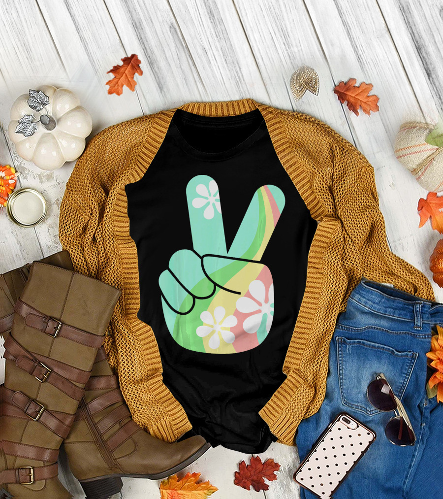 Retro Vintage Peace Sign Hippie 70s Flower Power Vibes T-Shirt