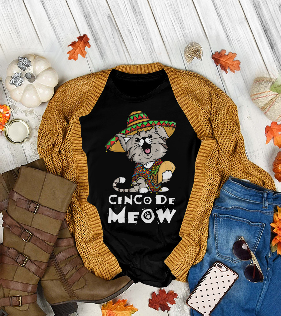 Cinco De Meow Sombrero Cat Holding Taco T-Shirt