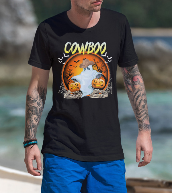 Cowboo Halloween Ghost In Cowboy Hat With Pumpkins And Bats T-Shirt