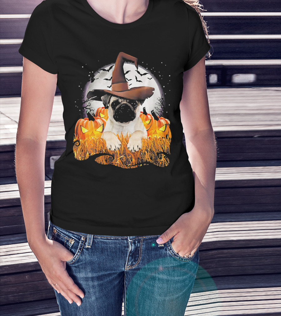 Funny Pug Halloween Witch Hat Pumpkins Moon Bats T-Shirt