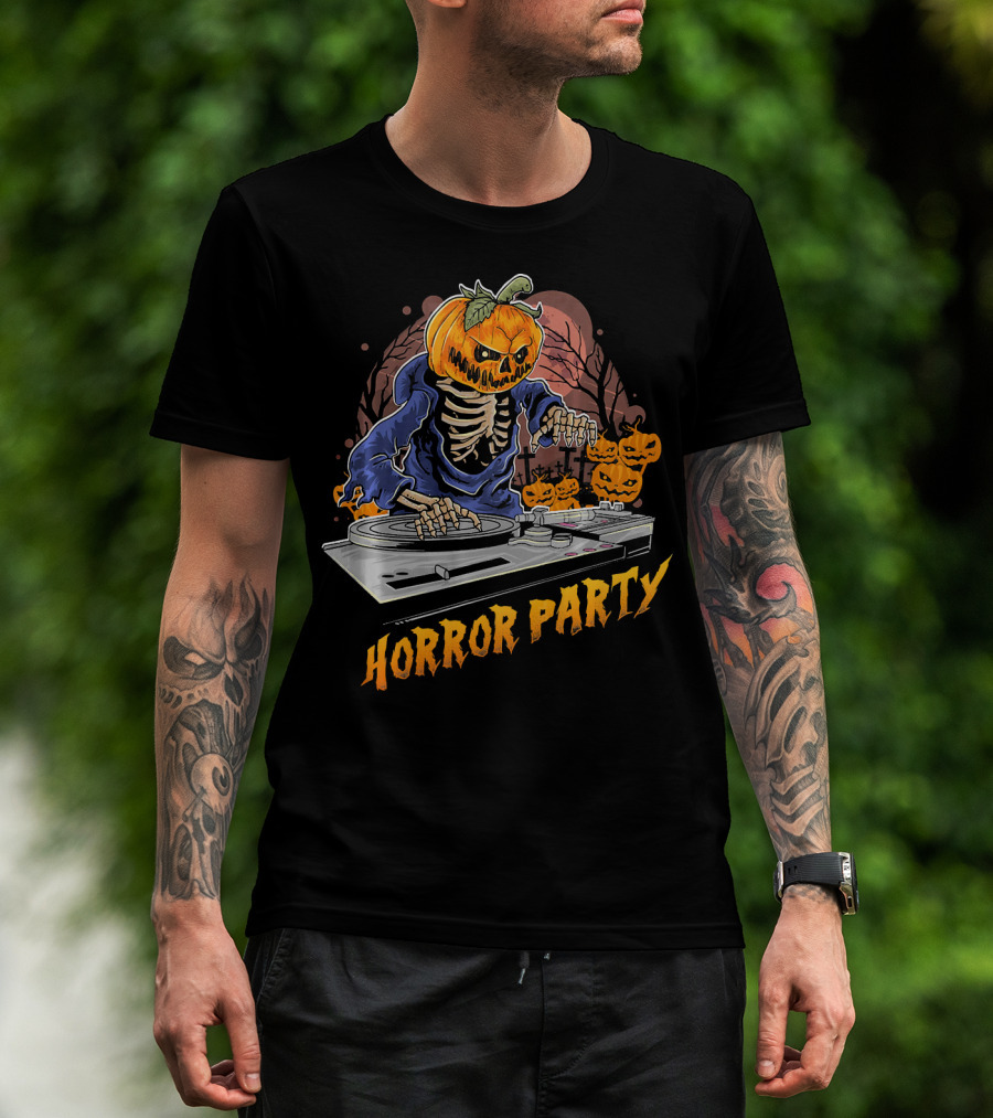 Horror Party Skeleton Pumpkin Head DJ Turntable Halloween Vibes T-Shirt