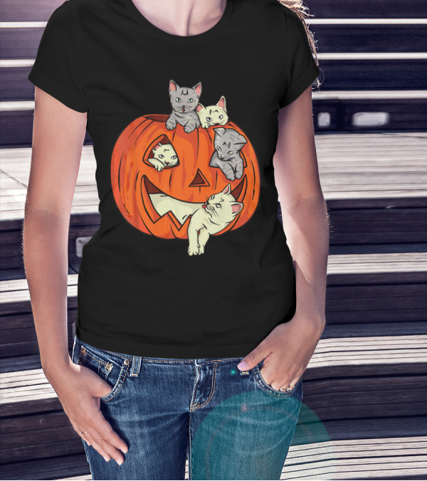 Cats In Jack O Lantern Pumpkin Halloween Scene T-Shirt