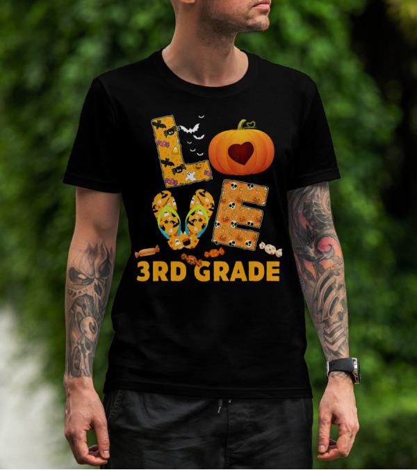 Love 3rd Grade Halloween Pumpkin Teacher T-Shirt