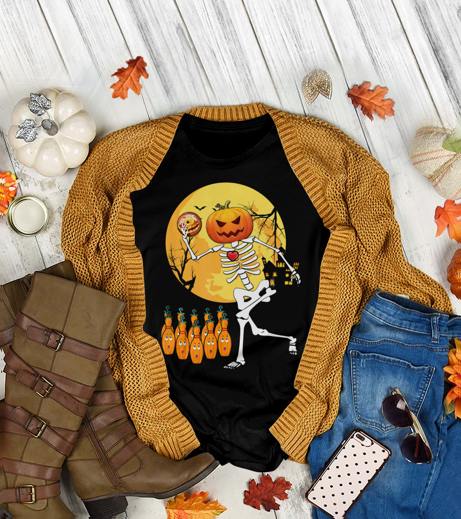 Funny Pumpkin-Headed Bowling Skeleton Halloween Dance T-Shirt
