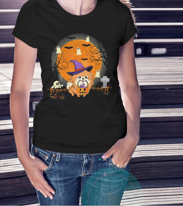 Pomeranian Witch Halloween Pumpkin Ghosts Bats Graveyard Moon T-Shirt