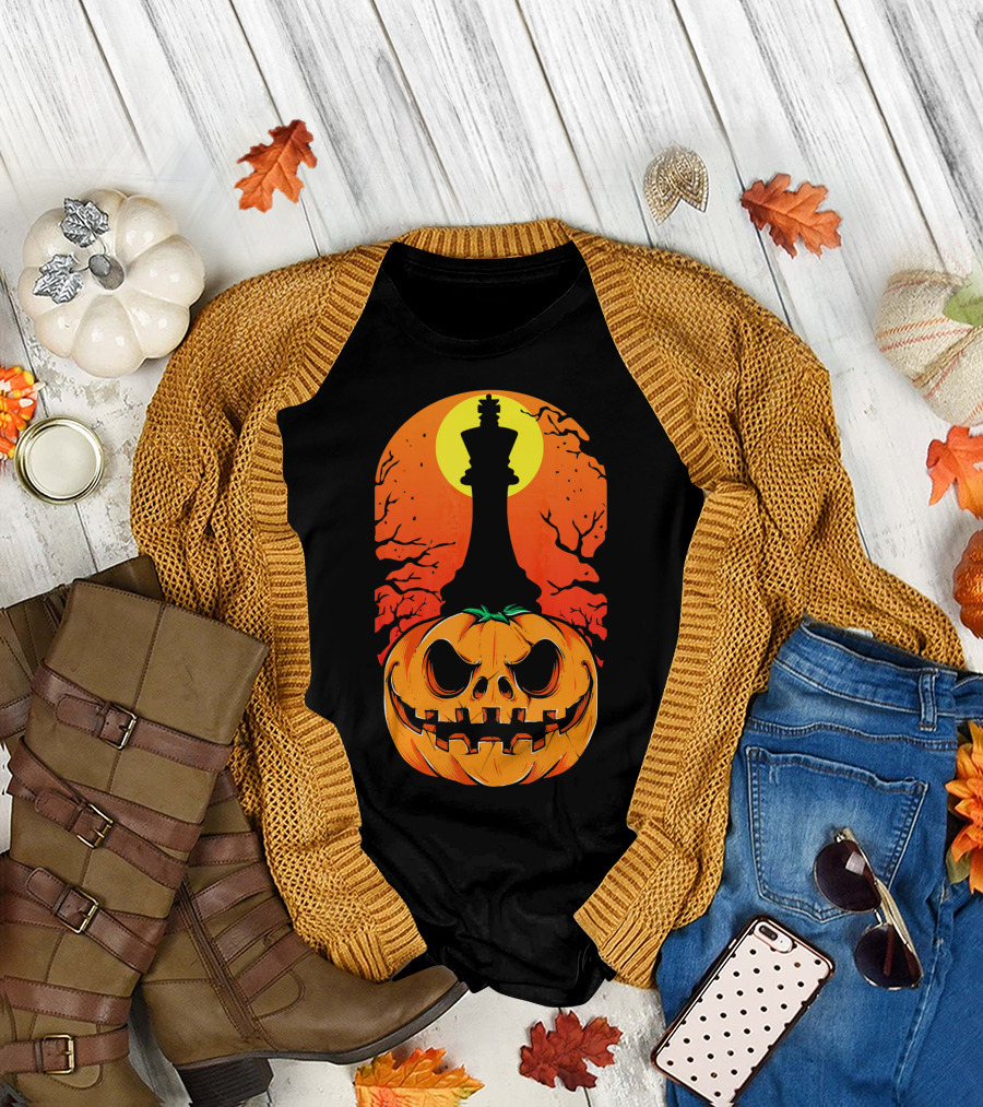 King Pumpkin Chess Moon Halloween Pumpkin King T-Shirt