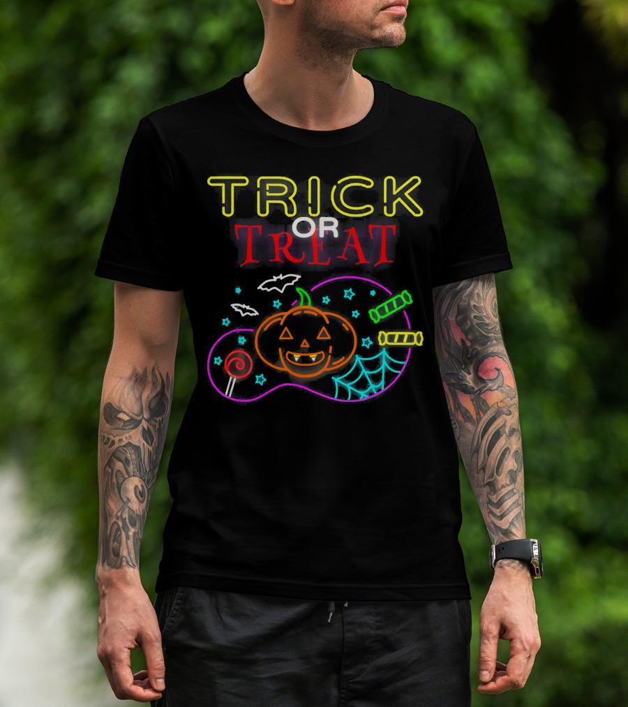 TRICK OR TREAT Scary Halloween Pumpkin Candy Bats Web Neon T-Shirt