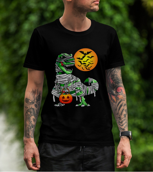 Tyrannosaurus Rex Dinosaur Mummy With Pumpkin And Bats Halloween Boy T-Shirt