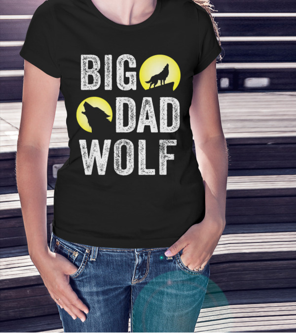 Big Dad Wolf Howling T-Shirt
