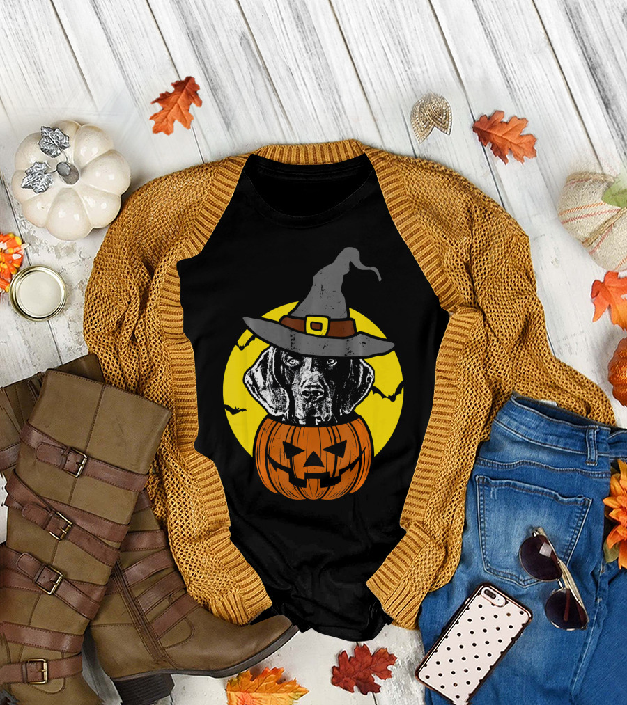 German Shorthaired Pointer Witch Hat Pumpkin Halloween Moon T-Shirt