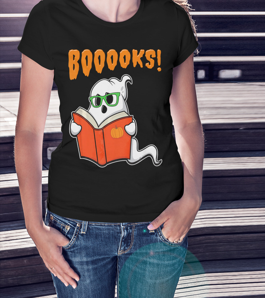 Booooks Ghost With Green Glasses And Pumpkin Book Funny Teacher Halloween T-Shirt