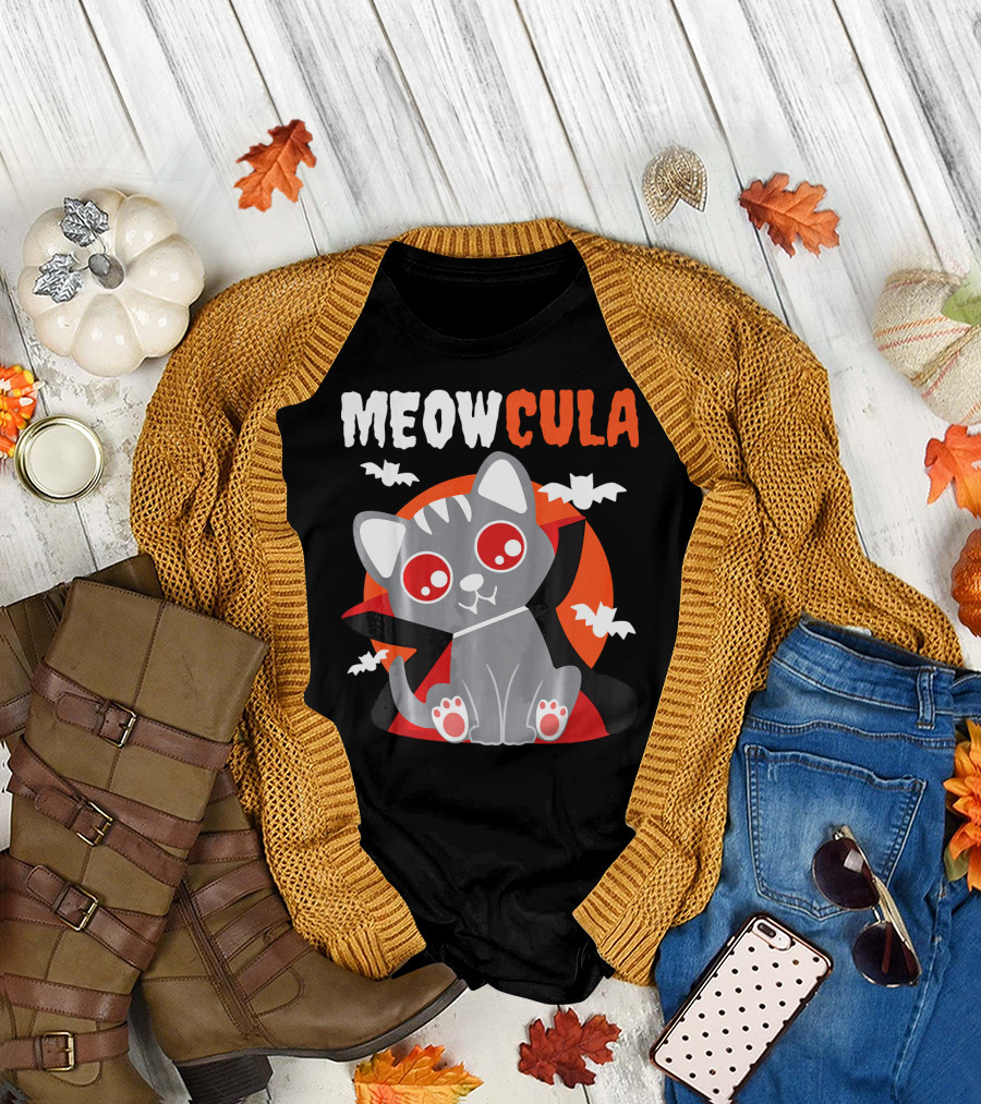 MEOWCULA Vampire Cat Halloween Dracula Bats T-Shirt